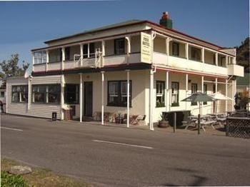 The Pier Hotel Kaikoura Exterior photo